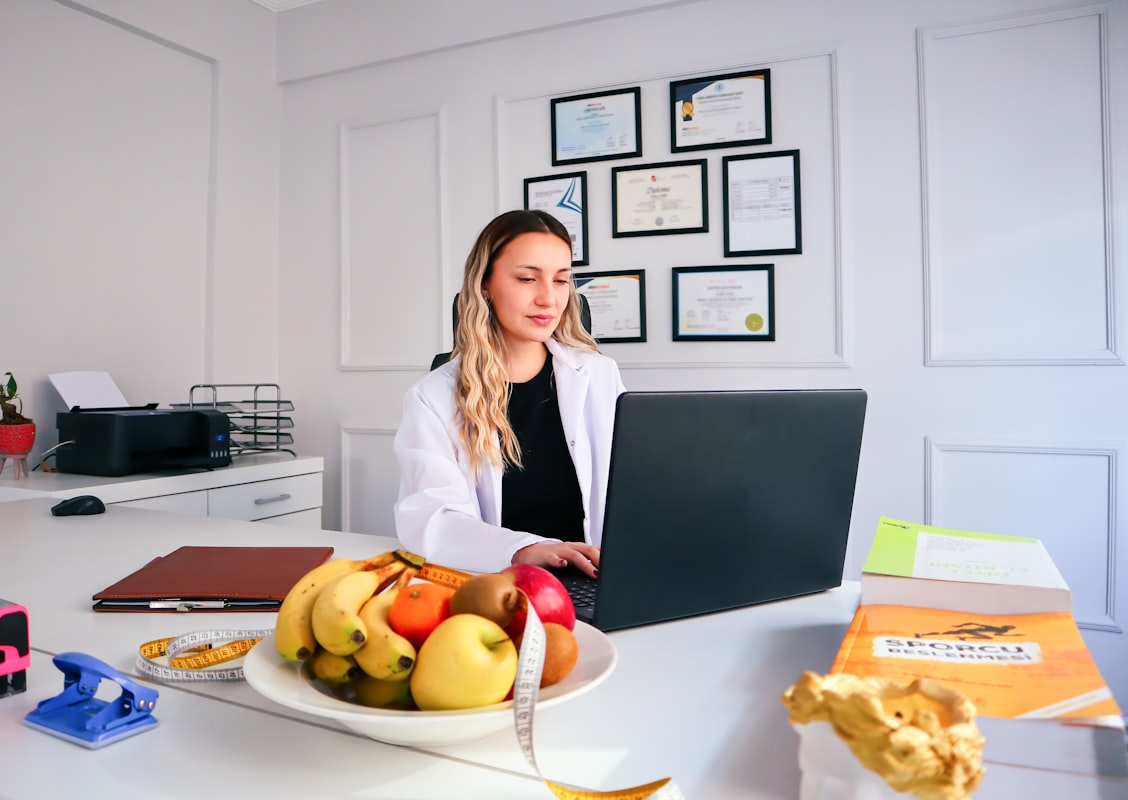 Equipo de nutricionistas de Dietaryhealth Expert